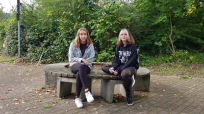 Klasse 8b: Laureen und Samantha